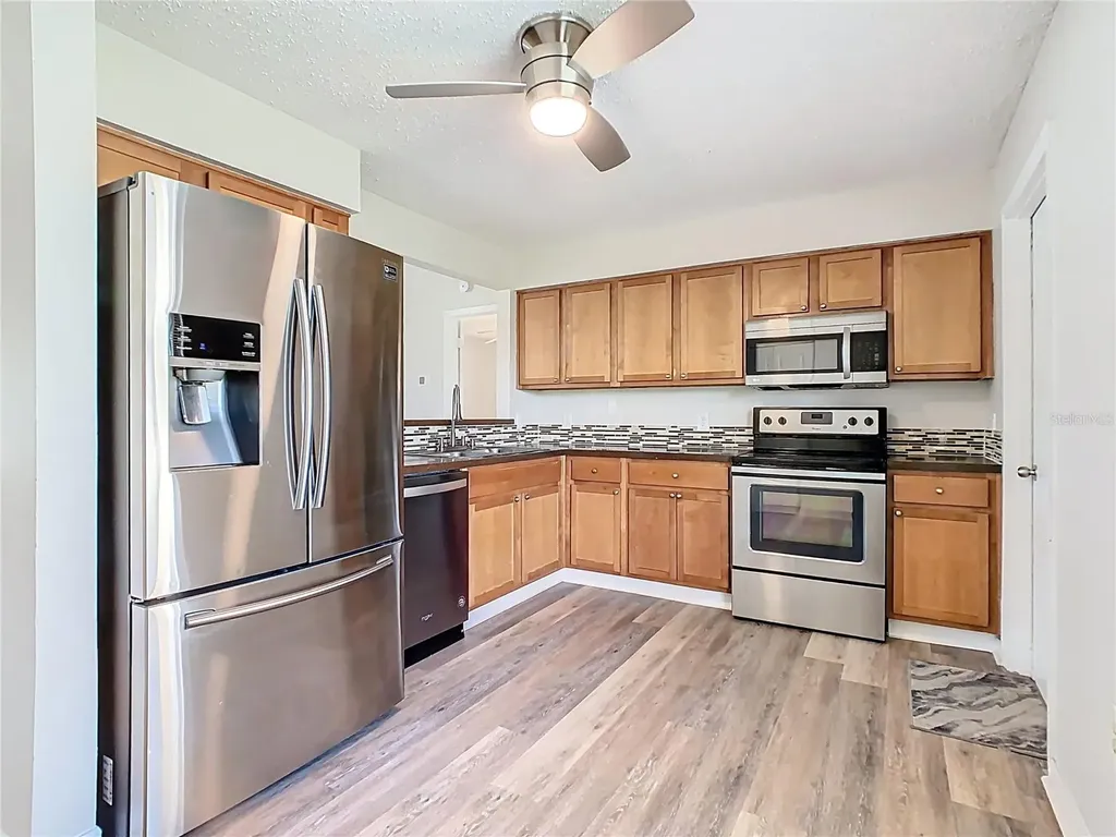 635 Fresno Court Kissimmee FL 34758