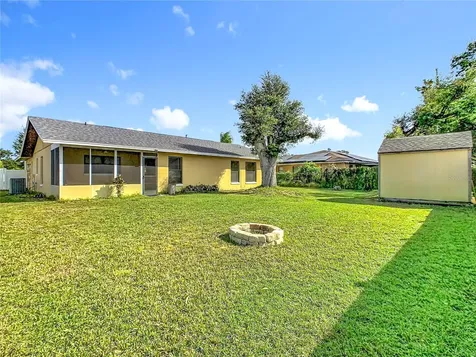 635 Fresno Court Kissimmee FL 34758