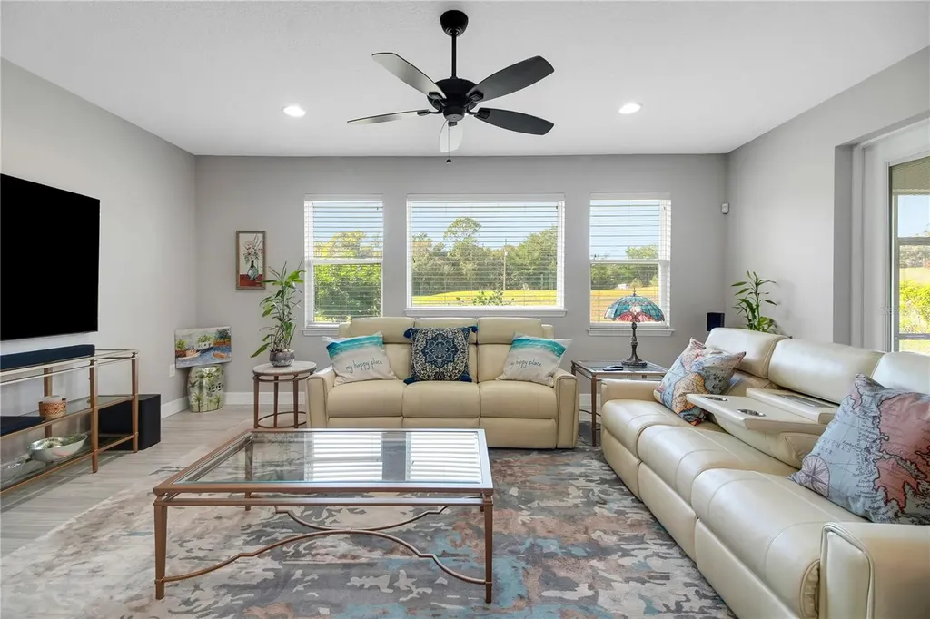 4560 Highcrest View Lady Lake FL 32159