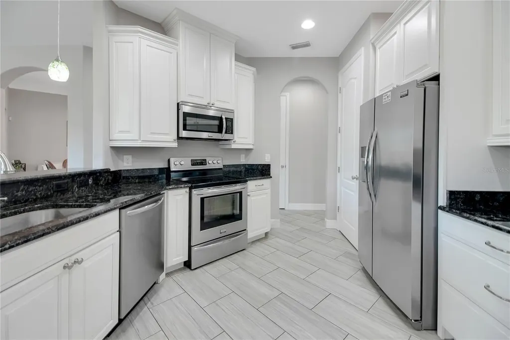 4560 Highcrest View Lady Lake FL 32159