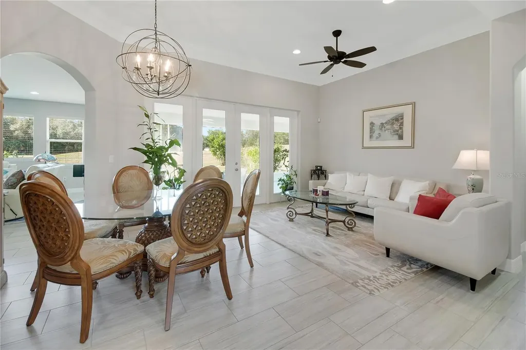 4560 Highcrest View Lady Lake FL 32159
