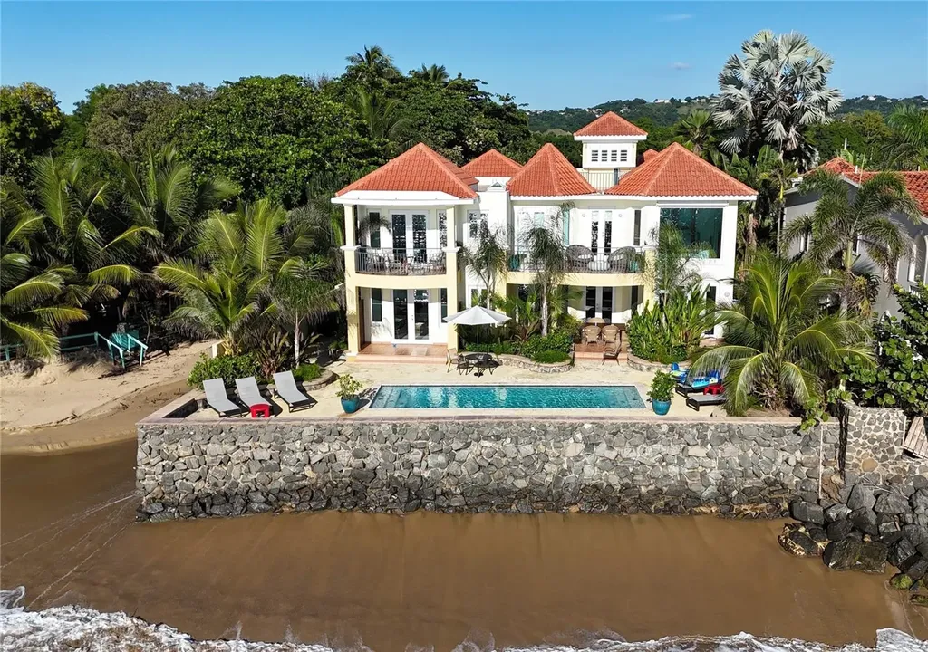 13 Carr 429 Rincon PR 00677