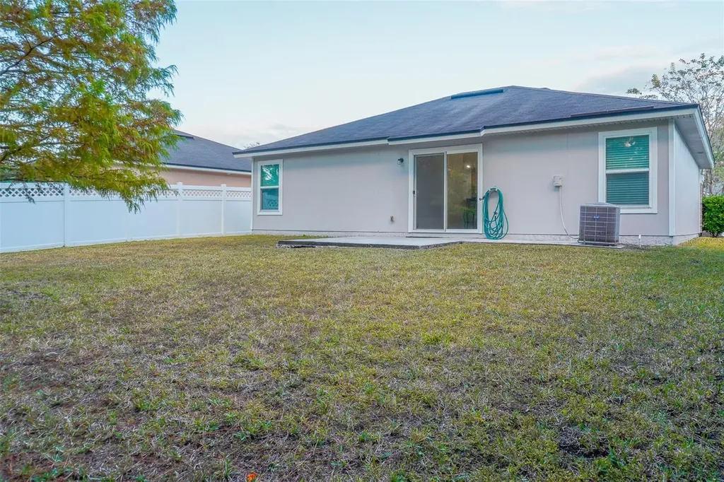241 N Aberdeenshire Drive St Johns FL 32259