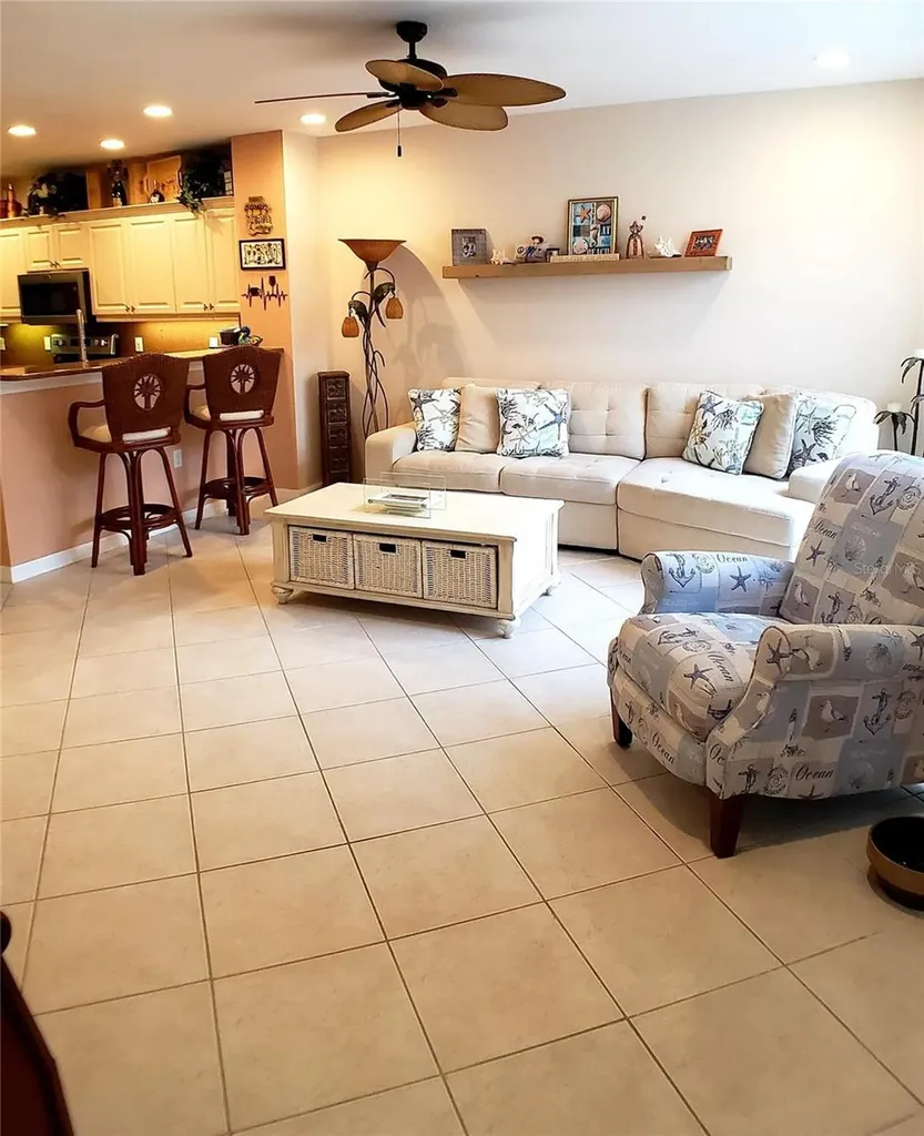 5662 Whitehead Street Bradenton FL 34203