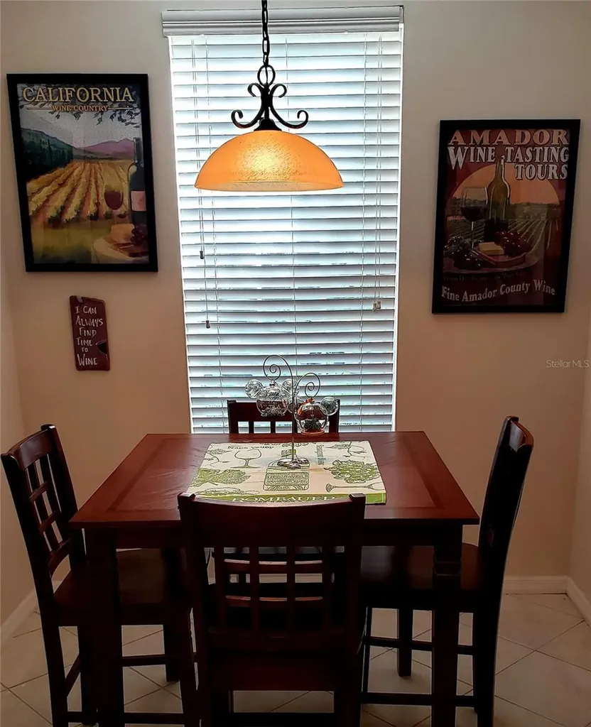 5662 Whitehead Street Bradenton FL 34203