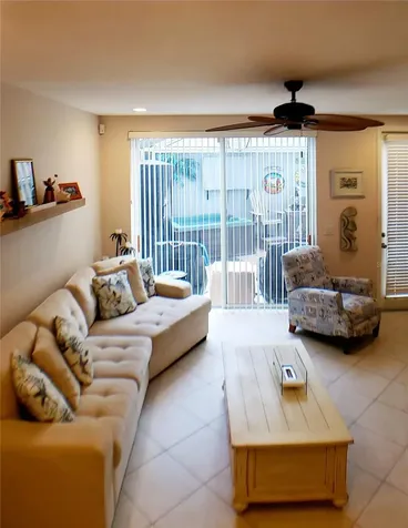5662 Whitehead Street Bradenton FL 34203