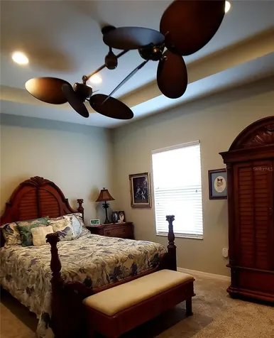 5662 Whitehead Street Bradenton FL 34203