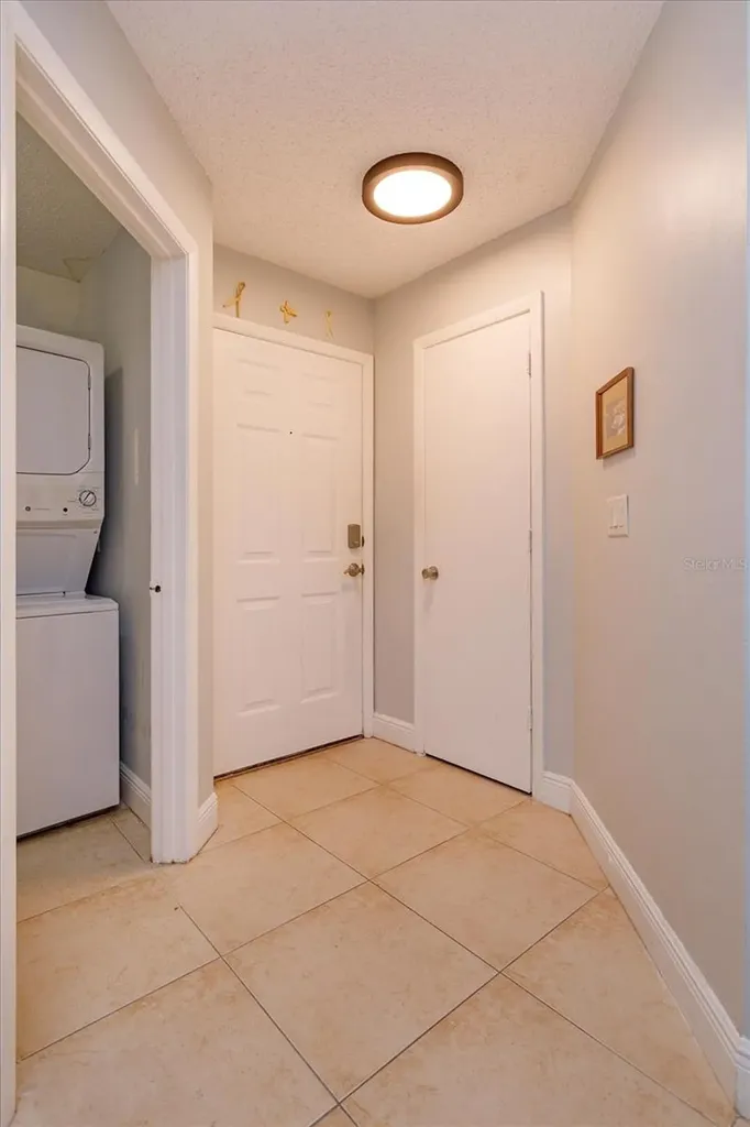 2577 Grassy Point Drive Lake Mary FL 32746
