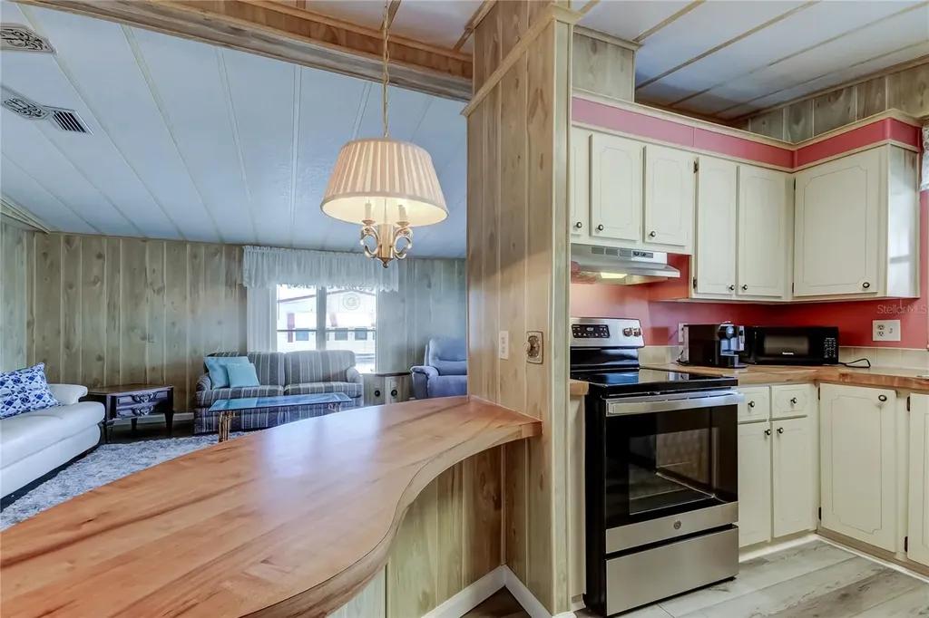 39820 Us Highway 19 N Tarpon Springs FL 34689
