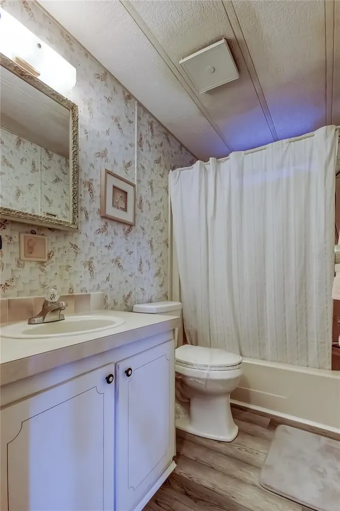 39820 Us Highway 19 N Tarpon Springs FL 34689