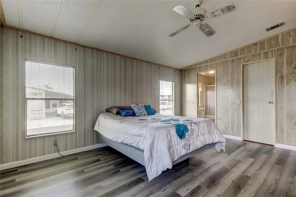 39820 Us Highway 19 N Tarpon Springs FL 34689