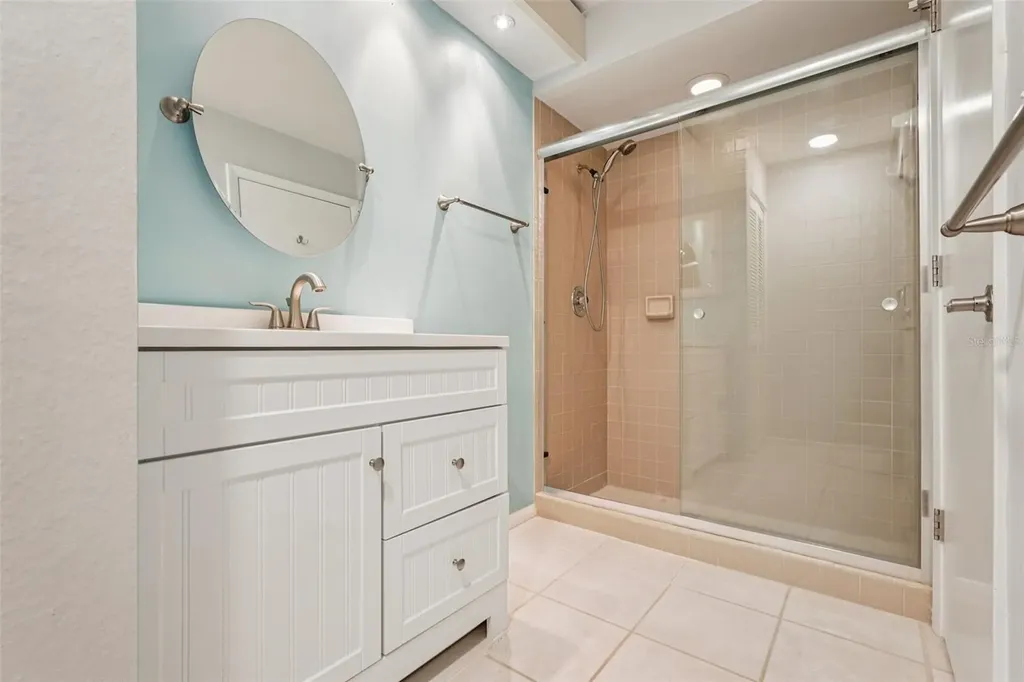5755 Avista Drive Sarasota FL 34243
