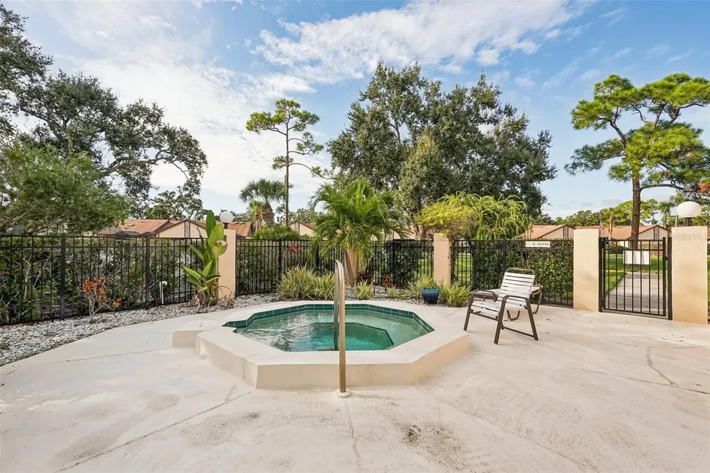 5755 Avista Drive Sarasota FL 34243