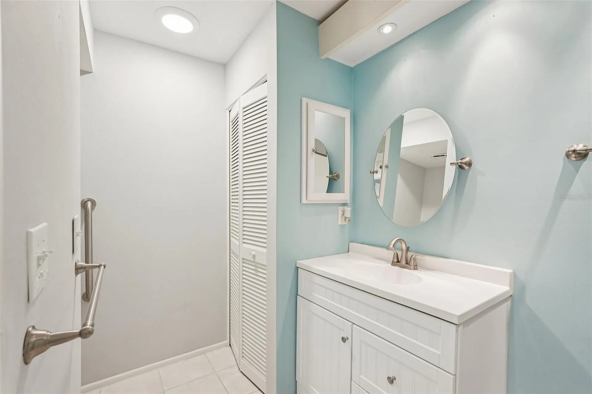 5755 Avista Drive Sarasota FL 34243