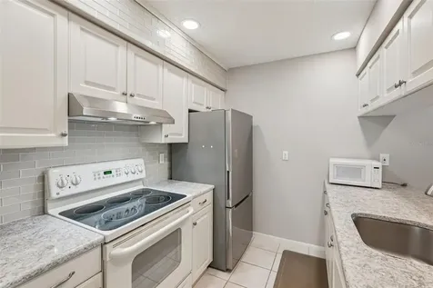 5755 Avista Drive Sarasota FL 34243