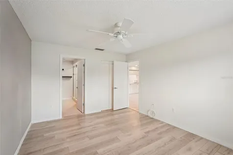 5755 Avista Drive Sarasota FL 34243