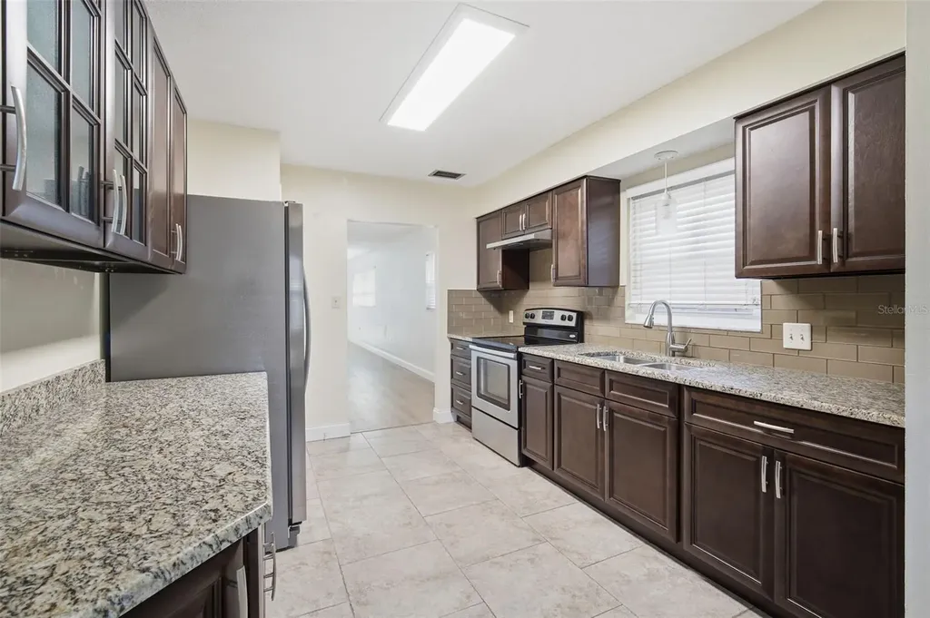 5865 37th Avenue N St Petersburg FL 33710