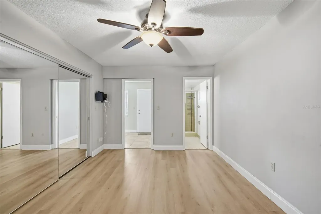 5865 37th Avenue N St Petersburg FL 33710
