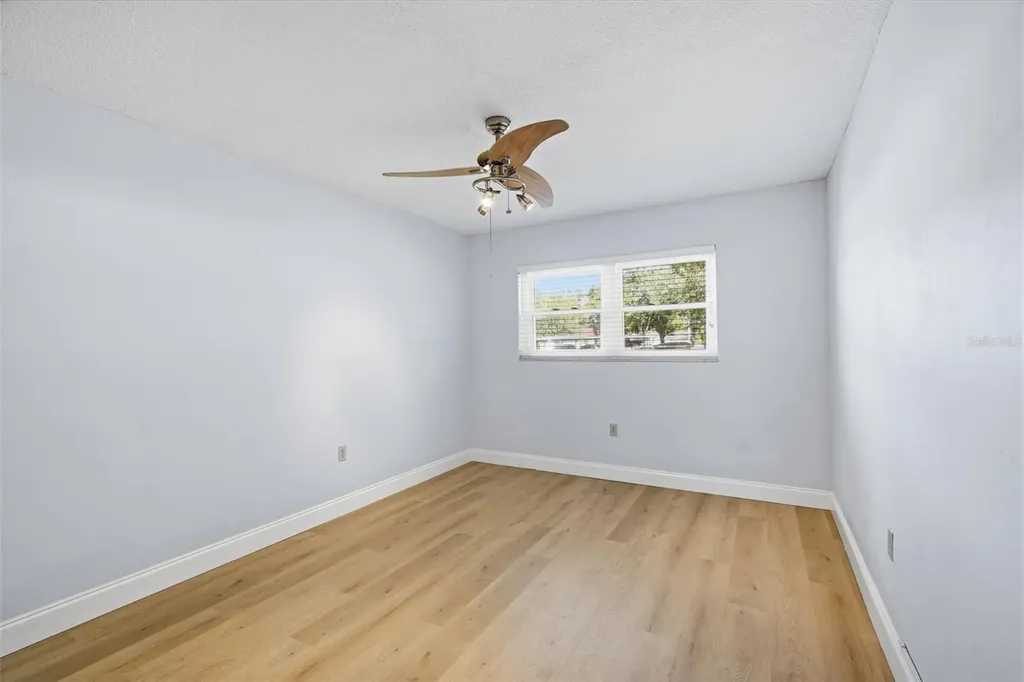5865 37th Avenue N St Petersburg FL 33710