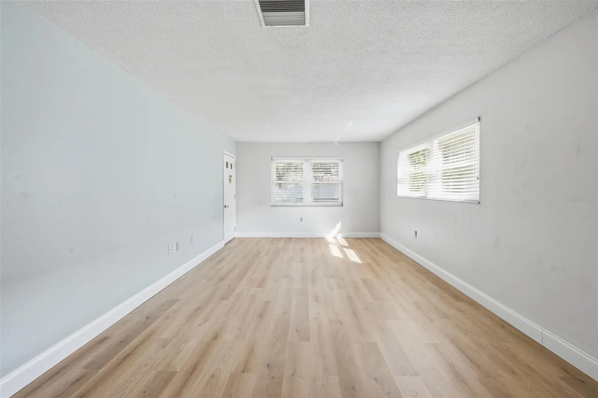 5865 37th Avenue N St Petersburg FL 33710