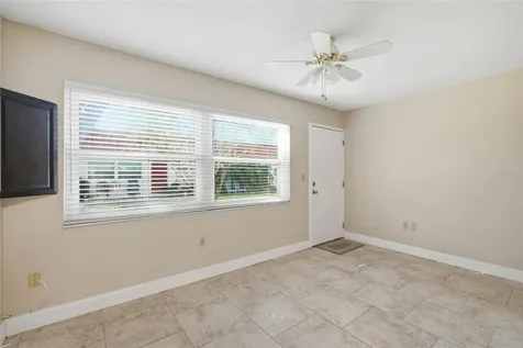 5865 37th Avenue N St Petersburg FL 33710