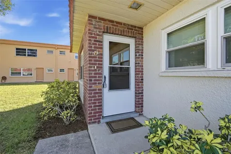 5865 37th Avenue N St Petersburg FL 33710