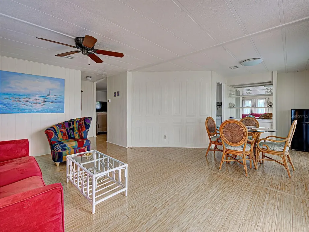 16 N Botany Bay Circle Englewood FL 34223