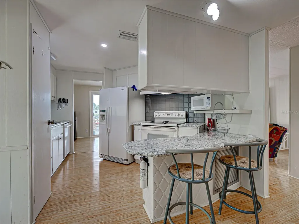 16 N Botany Bay Circle Englewood FL 34223