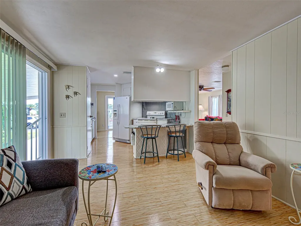 16 N Botany Bay Circle Englewood FL 34223