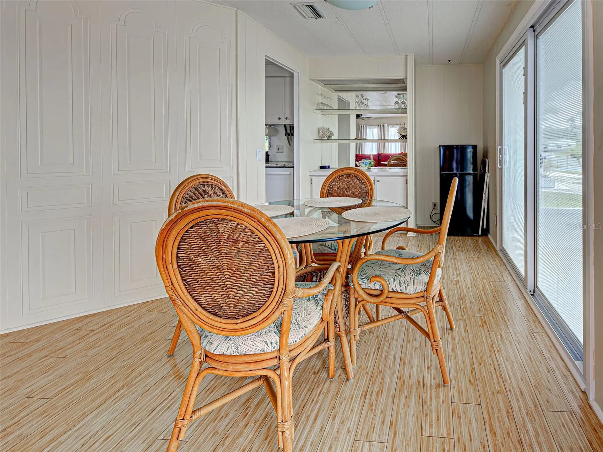 16 N Botany Bay Circle Englewood FL 34223