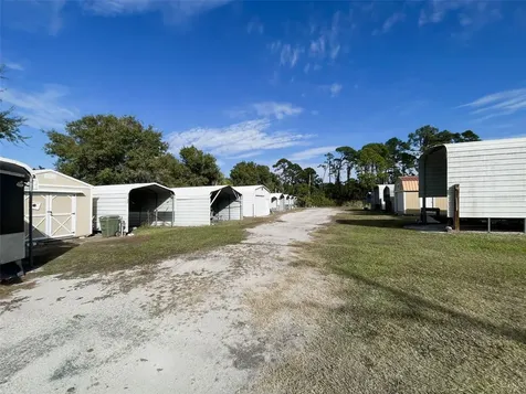 16 N Botany Bay Circle Englewood FL 34223