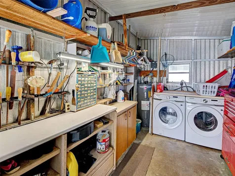 16 N Botany Bay Circle Englewood FL 34223