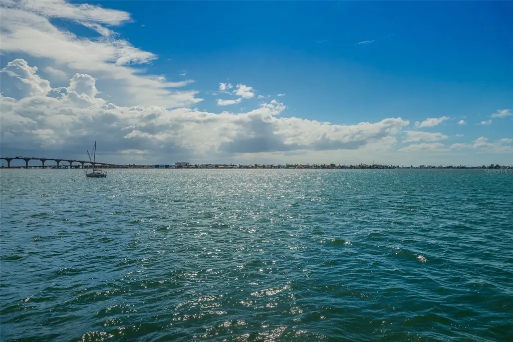 6287 Bahia Del Mar Circle St Petersburg FL 33715