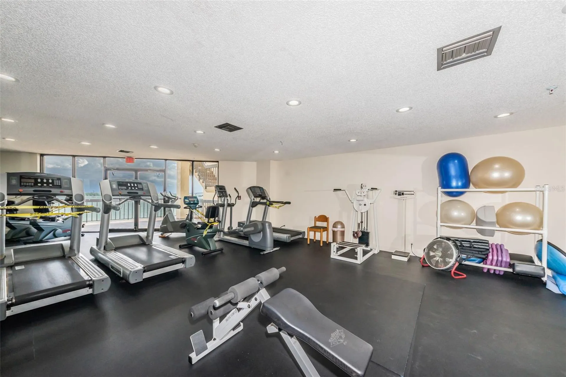 6287 Bahia Del Mar Circle St Petersburg FL 33715
