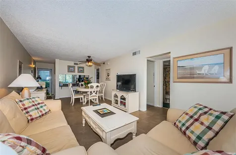 6287 Bahia Del Mar Circle St Petersburg FL 33715