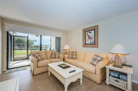 6287 Bahia Del Mar Circle St Petersburg FL 33715