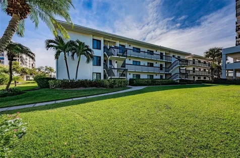 6287 Bahia Del Mar Circle St Petersburg FL 33715