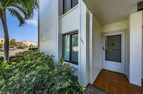 6287 Bahia Del Mar Circle St Petersburg FL 33715