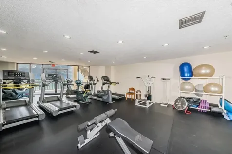6287 Bahia Del Mar Circle St Petersburg FL 33715