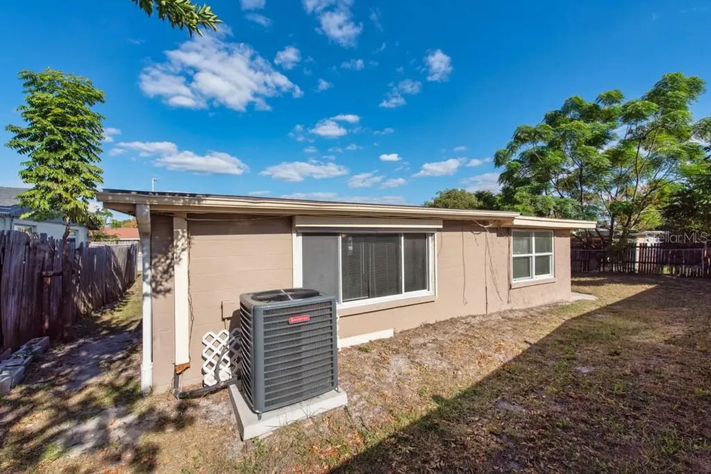 5117 School Road New Port Richey FL 34653