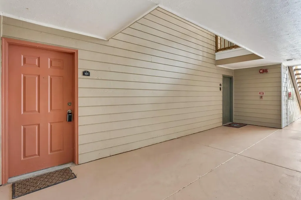 9481 Highland Oak Drive Tampa FL 33647