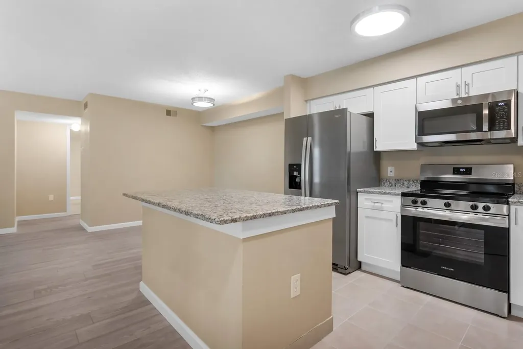 9481 Highland Oak Drive Tampa FL 33647