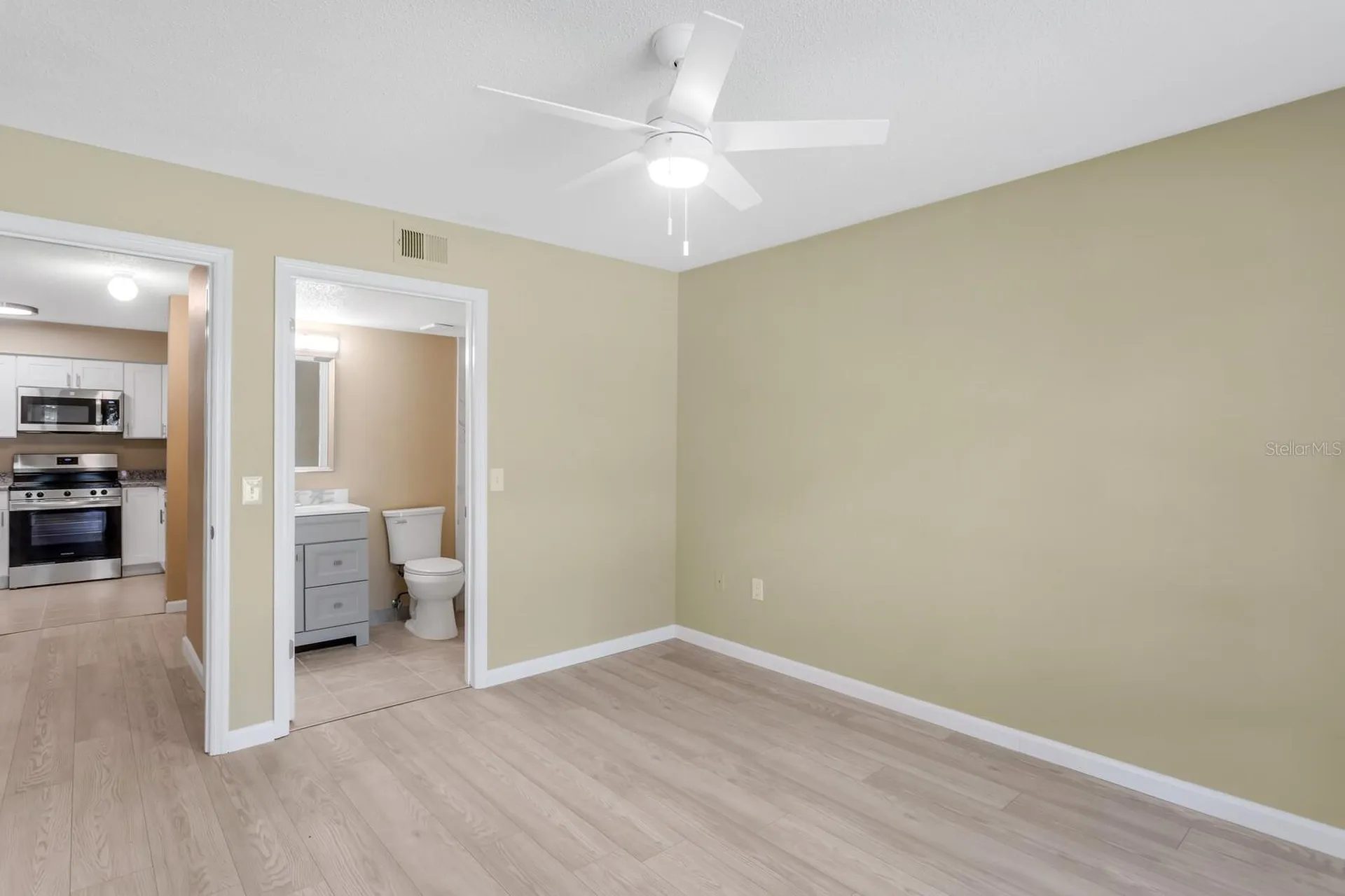 9481 Highland Oak Drive Tampa FL 33647