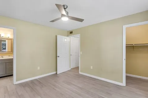 9481 Highland Oak Drive Tampa FL 33647