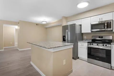 9481 Highland Oak Drive Tampa FL 33647
