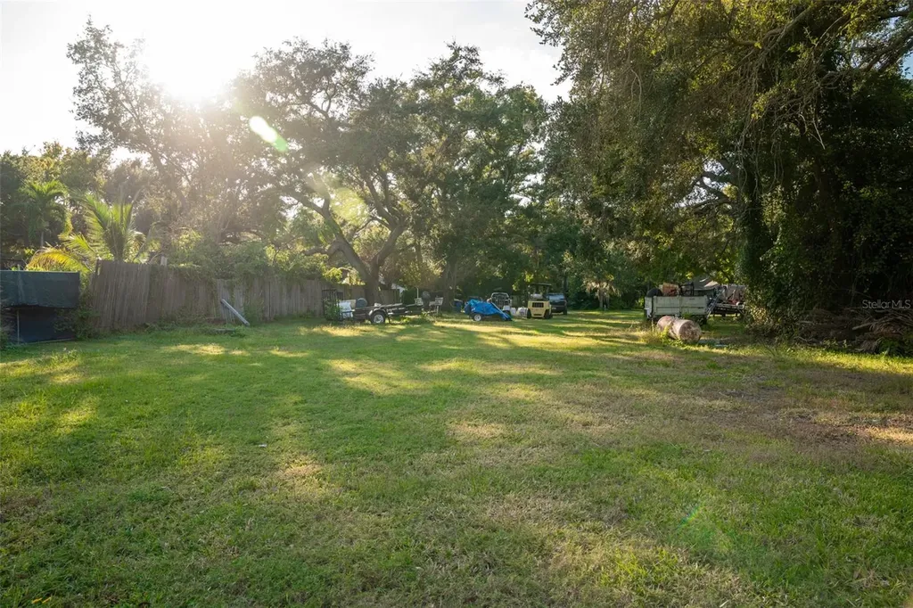 6027 98th Way N St Petersburg FL 33708
