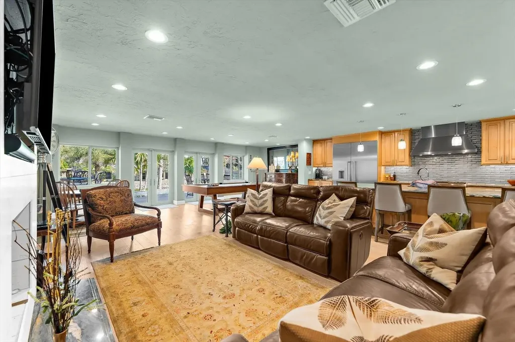 4817 Ocean Boulevard Sarasota FL 34242