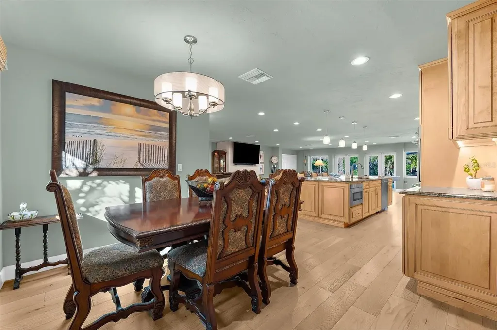4817 Ocean Boulevard Sarasota FL 34242