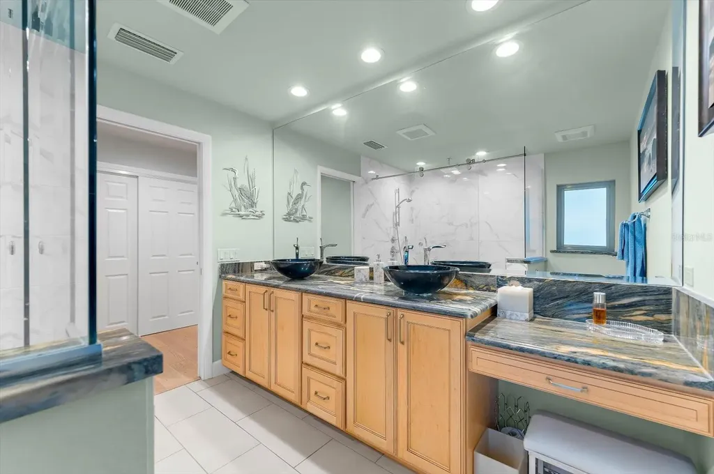 4817 Ocean Boulevard Sarasota FL 34242