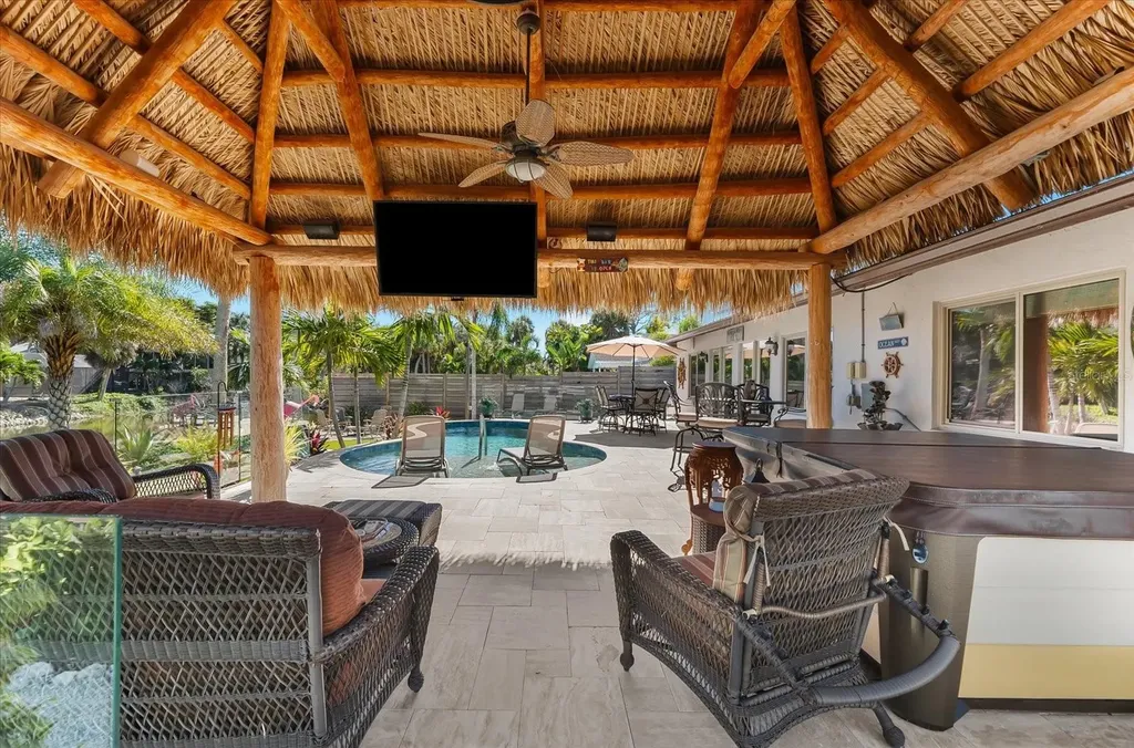 4817 Ocean Boulevard Sarasota FL 34242
